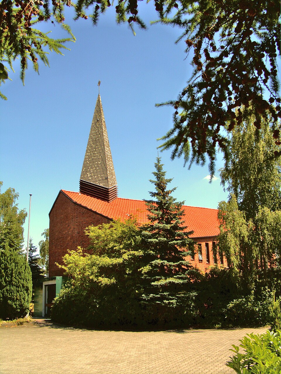Terrassendach-Fachbetriebe in Adendorf: Kirche – Foto: Kirchenfan Terrassendach-Fachbetriebe in Adendorf: Kirche