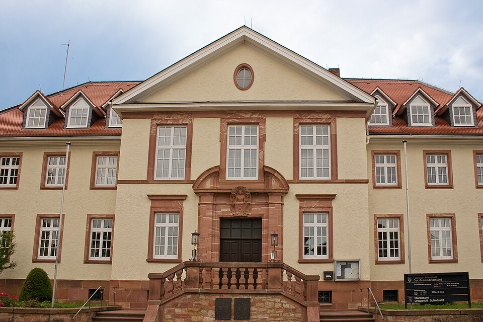 Terrassendach-Fachbetriebe in Altenstadt: Hessen Rathaus – Foto: Sven Teschke, Büdingen Terrassendach-Fachbetriebe in Altenstadt: Hessen Rathaus