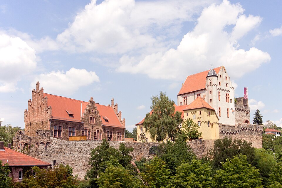 Terrassendach-Fachbetriebe in Alzenau: Burg – Foto: Sven Teschke, Büdingen Terrassendach-Fachbetriebe in Alzenau: Burg