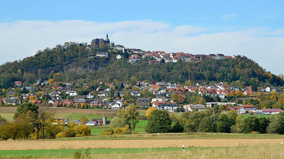 Terrassendach-Fachbetriebe in Amöneburg: Stadtansicht – Foto: Hydro Terrassendach-Fachbetriebe in Amöneburg: Stadtansicht