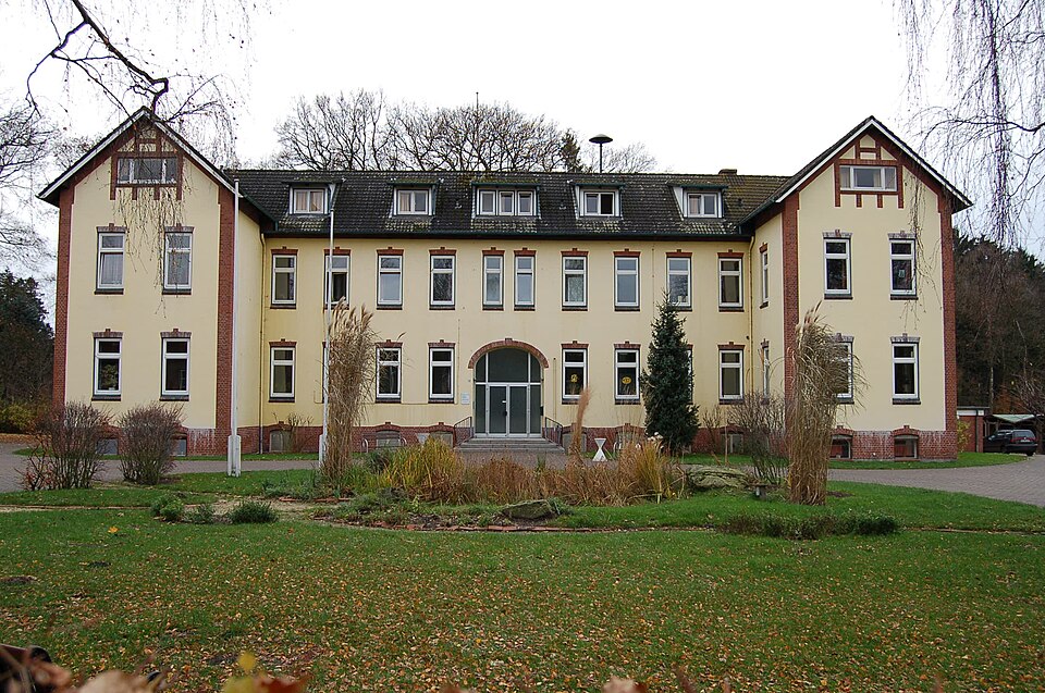 Terrassendach-Fachbetriebe in Appen: Schäferhof – Foto: Huhu at de.wikipedia Terrassendach-Fachbetriebe in Appen: Schäferhof