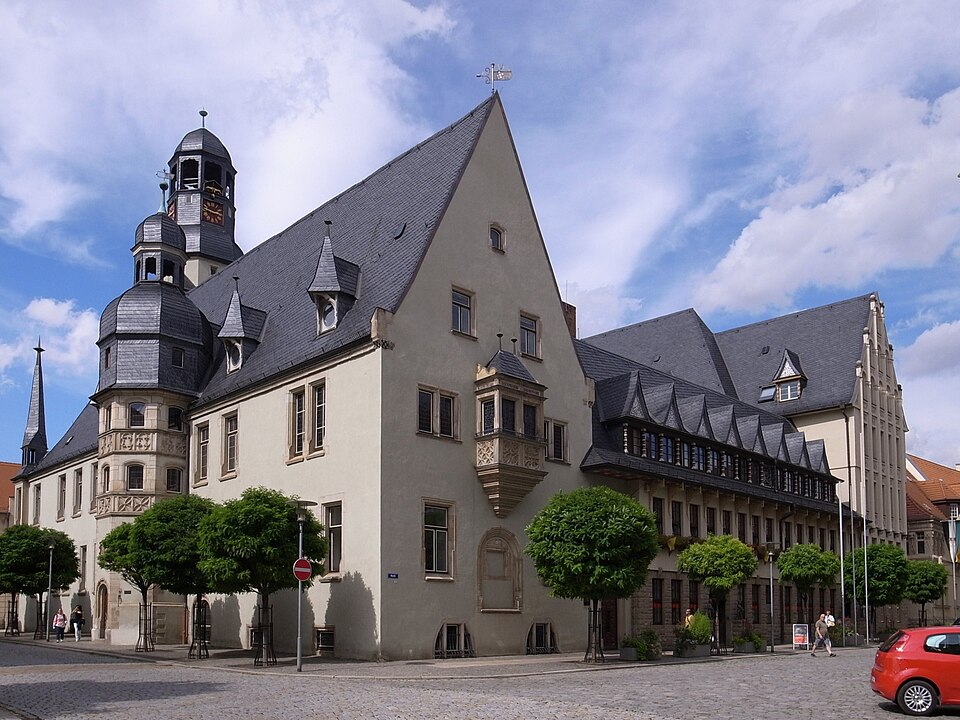 Terrassendach-Fachbetriebe in Aschersleben: Rathaus