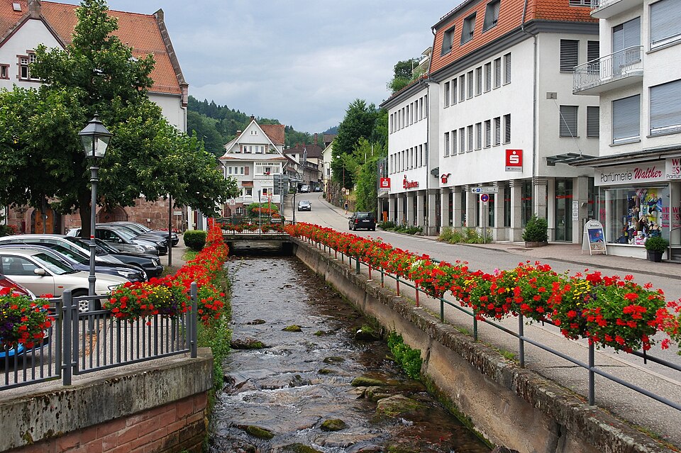 Terrassendach-Fachbetriebe in Bad Herrenalb: Stadtansicht – Foto: Alexignat Terrassendach-Fachbetriebe in Bad Herrenalb: Stadtansicht