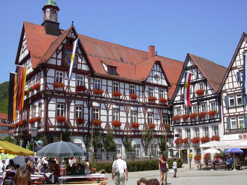 Terrassendach-Fachbetriebe in Bad Urach: Stadtansicht – Foto: Ssch Terrassendach-Fachbetriebe in Bad Urach: Stadtansicht