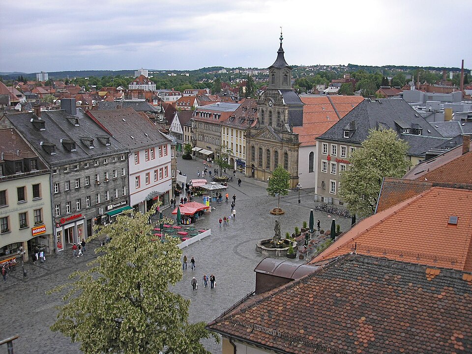 Terrassendach-Fachbetriebe in Bayreuth: Marktplatz – Foto: Michael Sander Terrassendach-Fachbetriebe in Bayreuth: Marktplatz