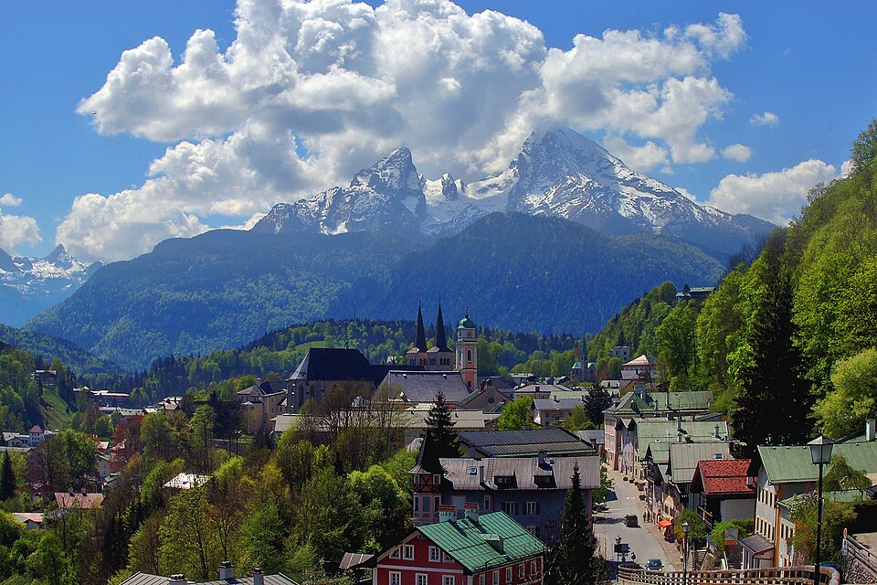 Terrassendach-Fachbetriebe in Berchtesgaden: Stadtansicht – Foto: Eric Sorenson Terrassendach-Fachbetriebe in Berchtesgaden: Stadtansicht