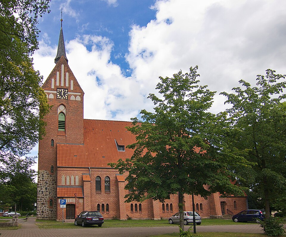 Terrassendach-Fachbetriebe in Bispingen: St.Antonius-Kirche – Foto: losch Terrassendach-Fachbetriebe in Bispingen: St.Antonius-Kirche