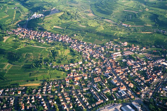 Terrassendach-Fachbetriebe in Bötzingen: Stadtansicht – Foto: User Luftfahrer on de.wikipedia Terrassendach-Fachbetriebe in Bötzingen: Stadtansicht