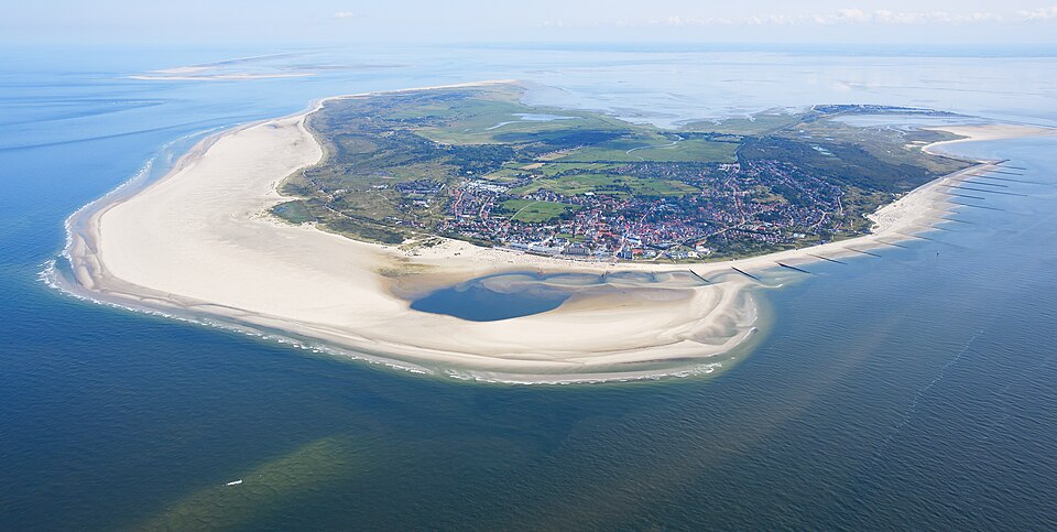 Terrassendach-Fachbetriebe in Borkum: Stadtansicht – Foto: Carsten Steger Terrassendach-Fachbetriebe in Borkum: Stadtansicht
