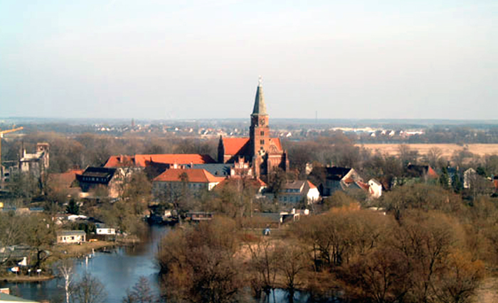 Terrassendach-Fachbetriebe in Brandenburg an der Havel: Stadtansicht – Foto: Kotofeij Kryisowitsch Bajun at de.wikipedia Terrassendach-Fachbetriebe in Brandenburg an der Havel: Stadtansicht