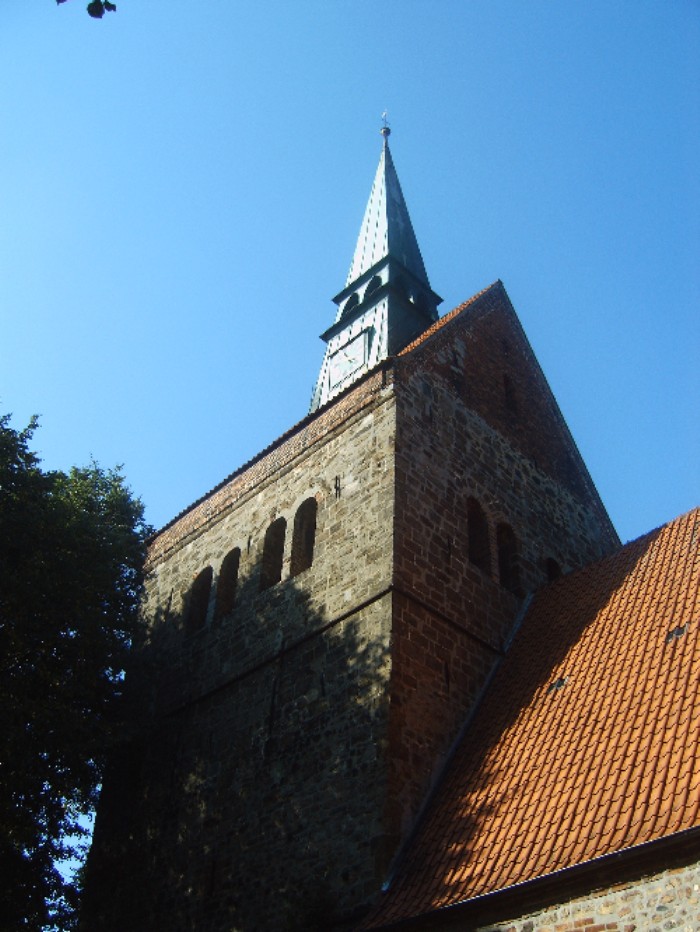 Terrassendach-Fachbetriebe in Bruchhausen-Vilsen: Turm St. Cyriakus Kirche