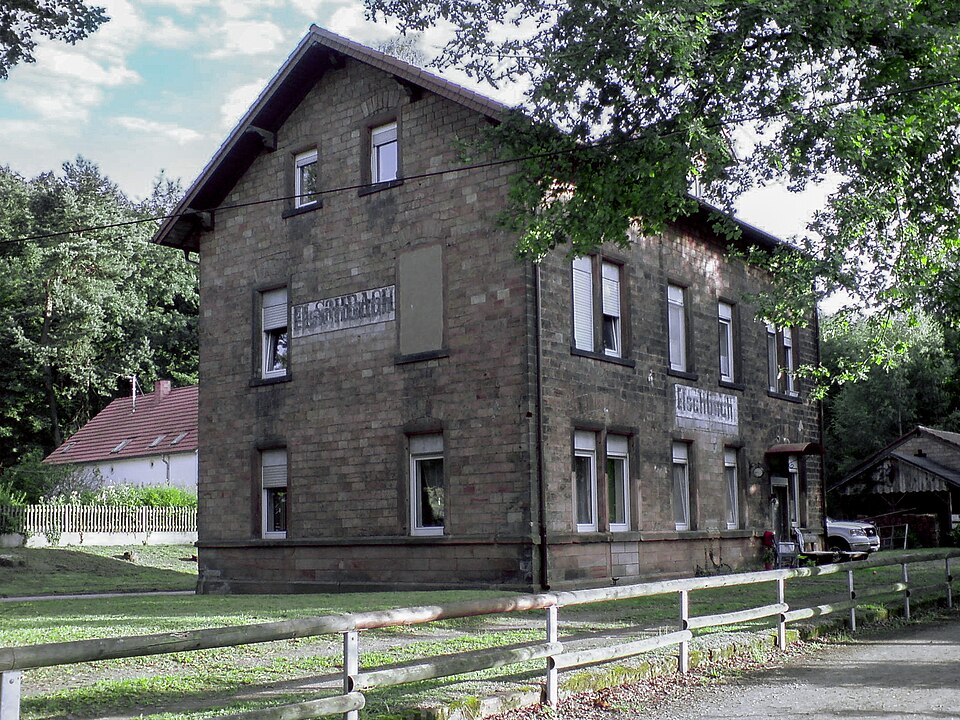 Terrassendach-Fachbetriebe in Bruchmühlbach-Miesau: Bahnhof