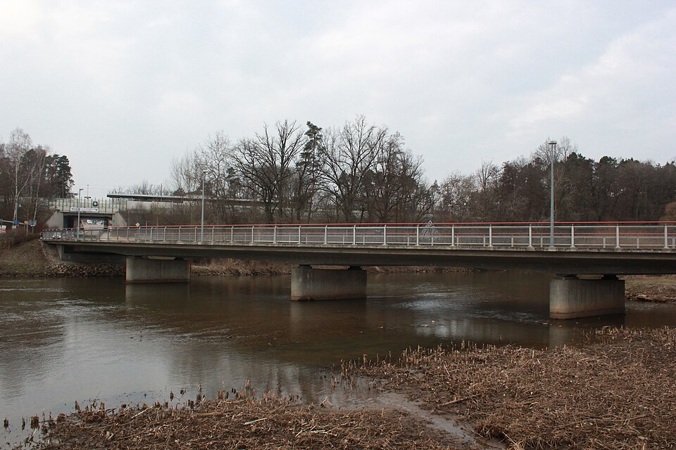 Terrassendach-Fachbetriebe in Büchenbach: Brücke – Foto: Markus G. Klötzer Terrassendach-Fachbetriebe in Büchenbach: Brücke