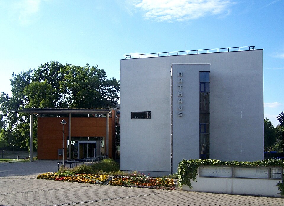 Terrassendach-Fachbetriebe in Coswig: Rathaus – Foto: X-Weinzar Terrassendach-Fachbetriebe in Coswig: Rathaus