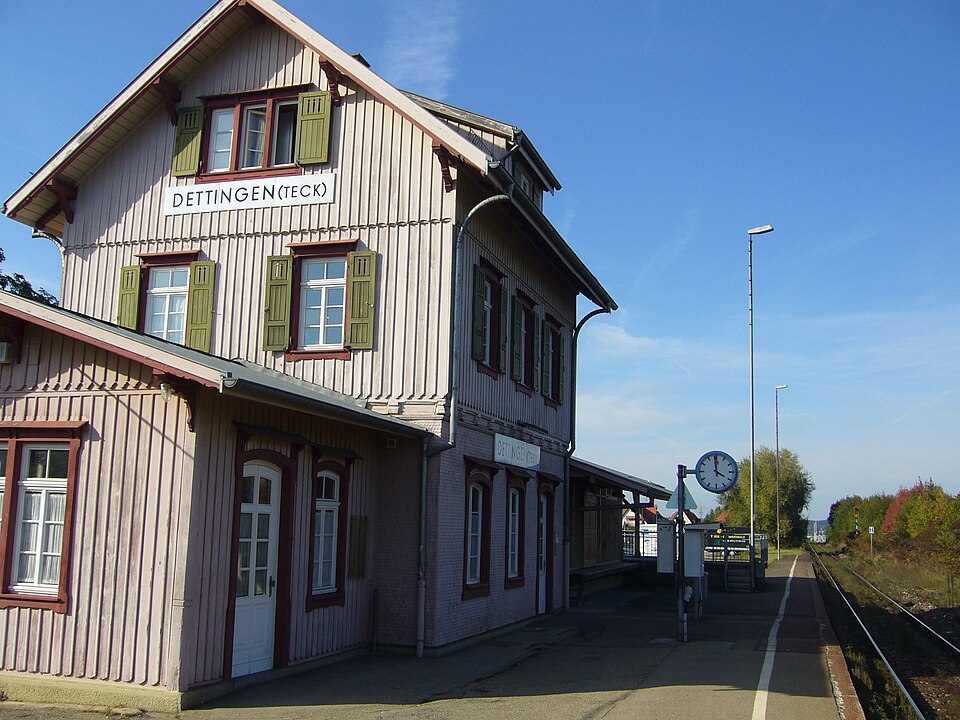 Terrassendach-Fachbetriebe in Dettingen unter Teck: Teck Bahnhof
