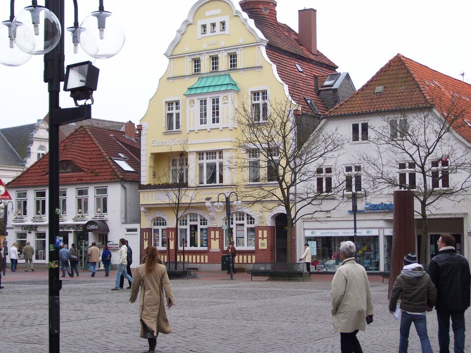 Terrassendach-Fachbetriebe in Eckernförde: Rathausmarkt – Foto: "tpfennig" = Thilo Pfennig Terrassendach-Fachbetriebe in Eckernförde: Rathausmarkt
