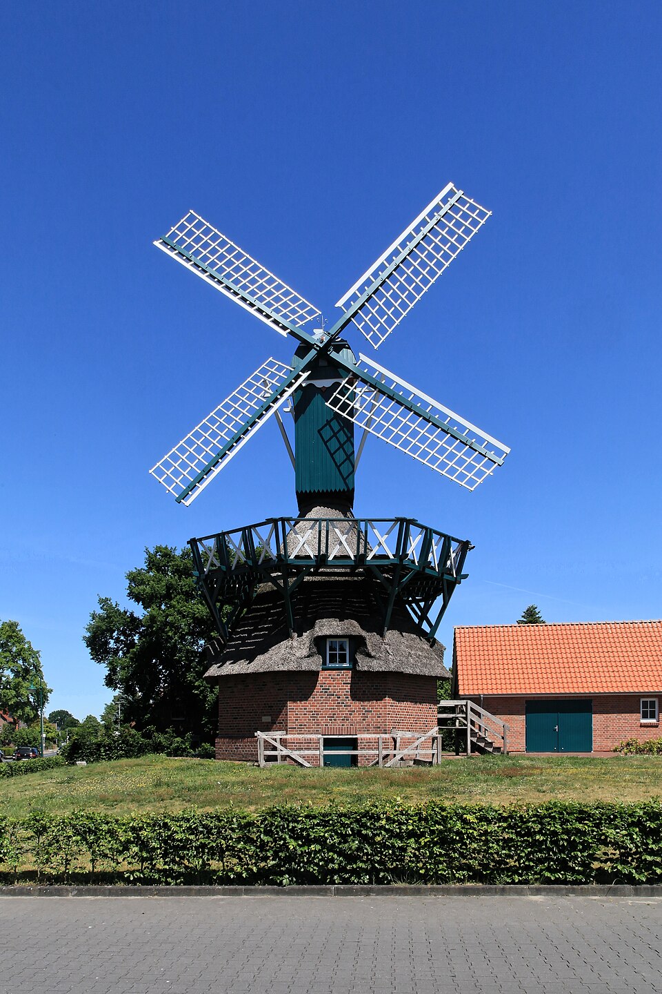 Terrassendach-Fachbetriebe in Edewecht: Hauptstraße, Kokermühle – Foto: Frank Vincentz Terrassendach-Fachbetriebe in Edewecht: Hauptstraße, Kokermühle