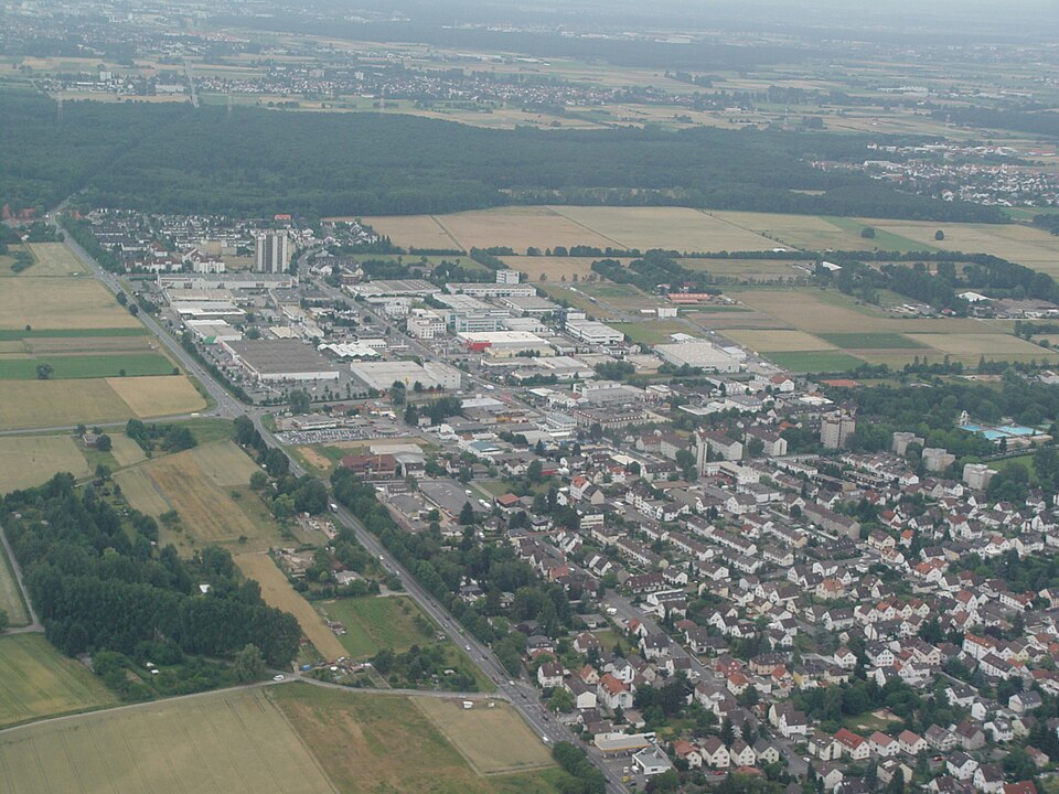Terrassendach-Fachbetriebe in Egelsbach: Stadtansicht – Foto: Hessische Flugplatz GmbH Egelsbach Terrassendach-Fachbetriebe in Egelsbach: Stadtansicht