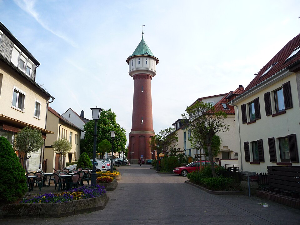Terrassendach-Fachbetriebe in Eppelheim: Wahrzeichen Wasserturm – Foto: 4028mdk09 Terrassendach-Fachbetriebe in Eppelheim: Wahrzeichen Wasserturm