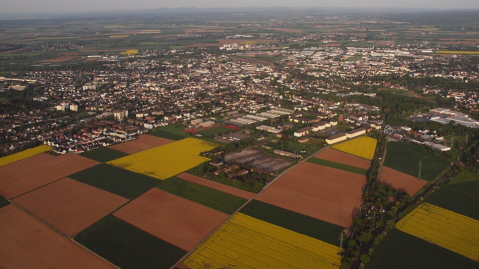 Terrassendach-Fachbetriebe in Euskirchen: Stadtansicht – Foto: Wolkenkratzer Terrassendach-Fachbetriebe in Euskirchen: Stadtansicht