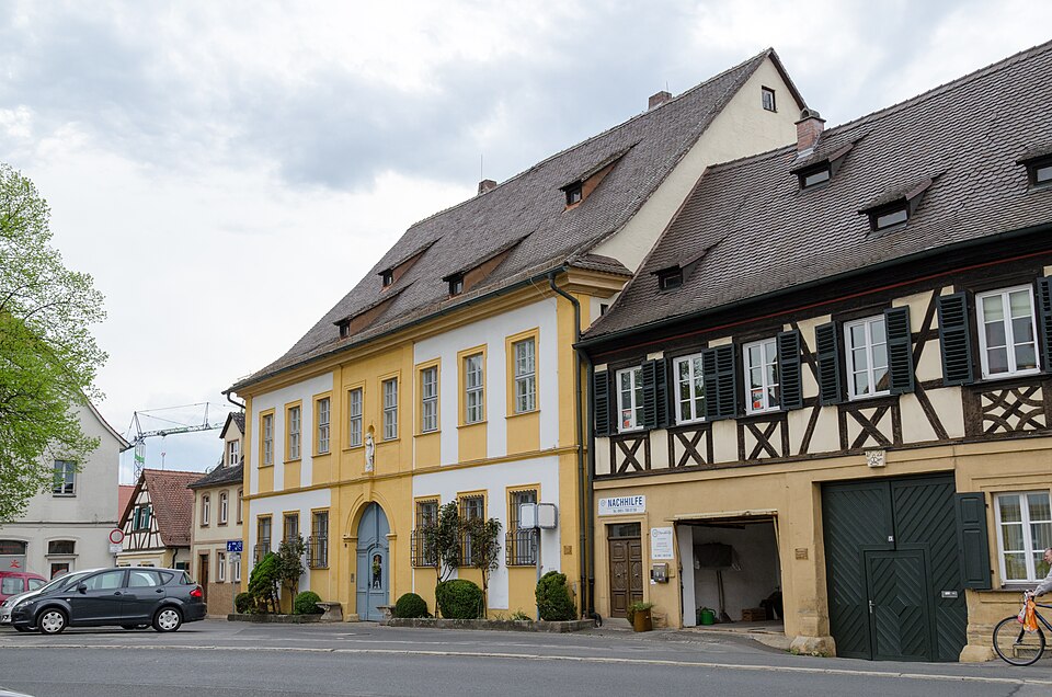 Terrassendach-Fachbetriebe in Hallstadt: Marktplatz – Foto: Tilman2007 Terrassendach-Fachbetriebe in Hallstadt: Marktplatz