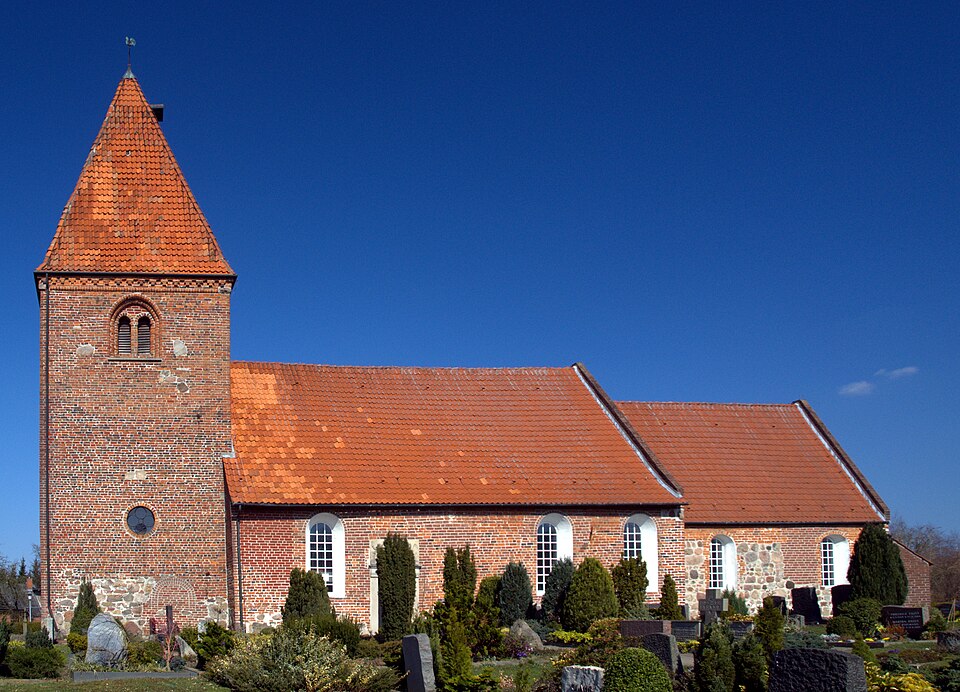 Terrassendach-Fachbetriebe in Hatten: Kirchhatten – Foto: Jacek Rużyczka Terrassendach-Fachbetriebe in Hatten: Kirchhatten