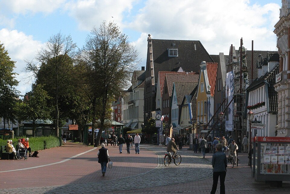 Terrassendach-Fachbetriebe in Heide: Markt – Foto: Dirk Ingo Franke Terrassendach-Fachbetriebe in Heide: Markt