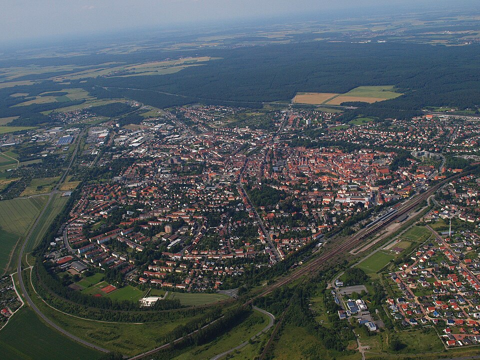 Terrassendach-Fachbetriebe in Helmstedt: Stadtansicht – Foto: Wolkenkratzer Terrassendach-Fachbetriebe in Helmstedt: Stadtansicht