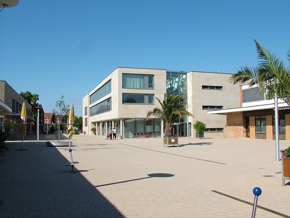 Terrassendach-Fachbetriebe in Hemmingen: Niedersachsen Rathaus – Foto: Wikimedia-Autor Terrassendach-Fachbetriebe in Hemmingen: Niedersachsen Rathaus