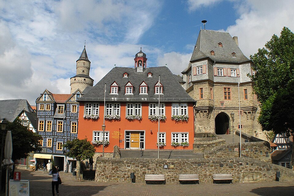 Terrassendach-Fachbetriebe in Idstein: Rathaus