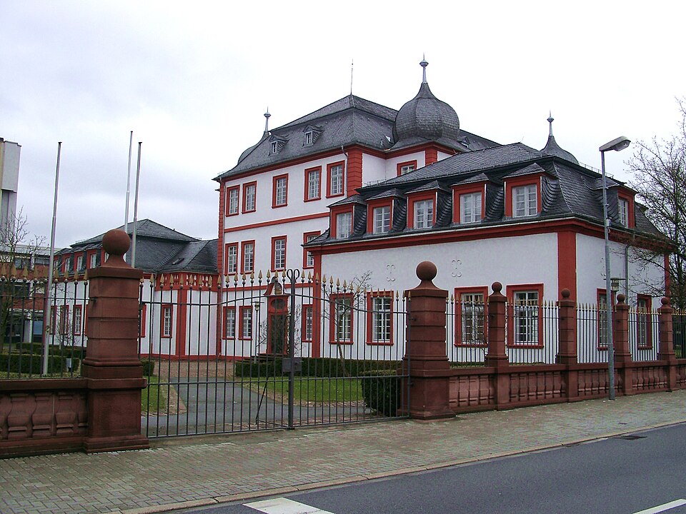 Terrassendach-Fachbetriebe in Ilvesheim: Schloss – Foto: Rudolf Stricker Terrassendach-Fachbetriebe in Ilvesheim: Schloss
