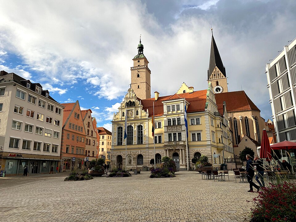 Terrassendach-Fachbetriebe in Ingolstadt: GER Rathausplatz – Foto: wuppertaler Terrassendach-Fachbetriebe in Ingolstadt: GER Rathausplatz