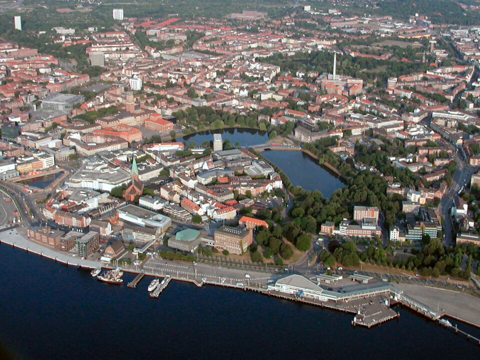 Terrassendach-Fachbetriebe in Kiel: Stadtansicht – Foto: Klaas Ole Kürtz Terrassendach-Fachbetriebe in Kiel: Stadtansicht