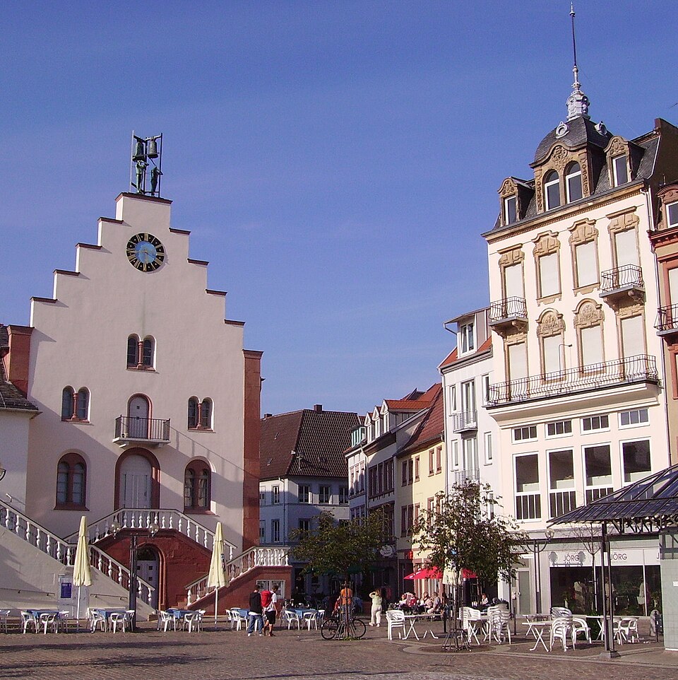 Terrassendach-Fachbetriebe in Landau in der Pfalz: Rathausplatz