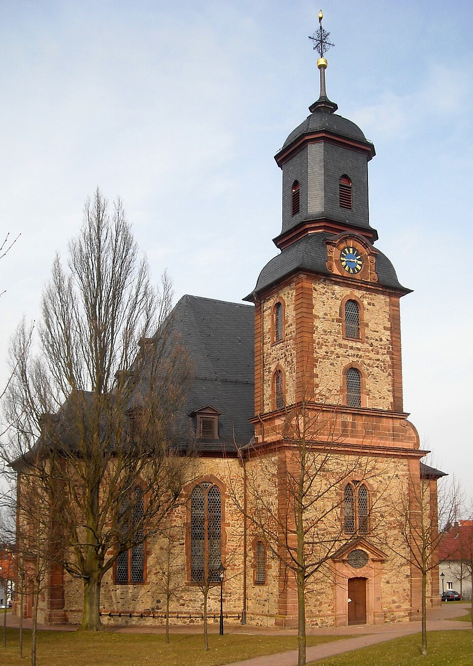 Terrassendach-Fachbetriebe in Langenselbold: Evangelische Kirche – Foto: Rudolf Stricker Terrassendach-Fachbetriebe in Langenselbold: Evangelische Kirche