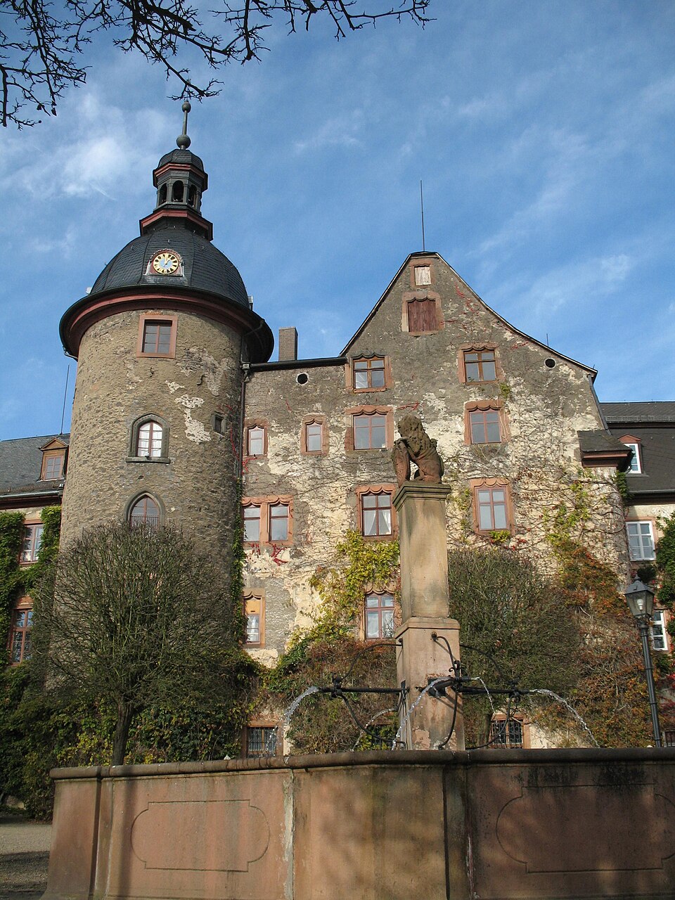 Terrassendach-Fachbetriebe in Laubach: Stadtansicht – Foto: Doris Antony, Berlin Terrassendach-Fachbetriebe in Laubach: Stadtansicht