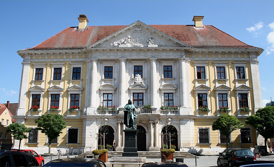 Terrassendach-Fachbetriebe in Lauingen: Rathaus – Foto: Dr. Eugen Lehle Terrassendach-Fachbetriebe in Lauingen: Rathaus