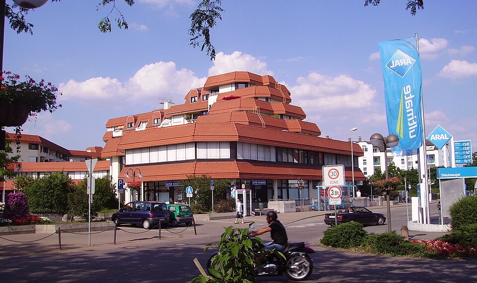 Terrassendach-Fachbetriebe in Limburgerhof: Ortsmitte – Foto: Immanuel Giel Terrassendach-Fachbetriebe in Limburgerhof: Ortsmitte