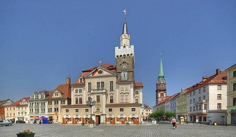 Terrassendach-Fachbetriebe in Löbau: Altmarkt – Foto: Peter Emrich, Löbau Terrassendach-Fachbetriebe in Löbau: Altmarkt