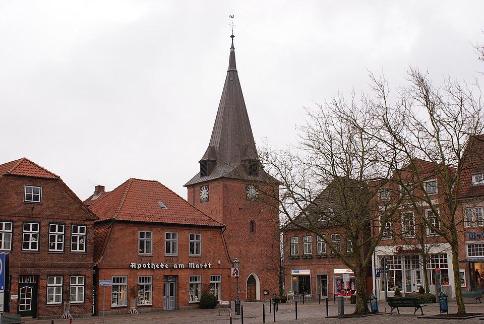 Terrassendach-Fachbetriebe in Lütjenburg: Markt – Foto: PodracerHH Terrassendach-Fachbetriebe in Lütjenburg: Markt