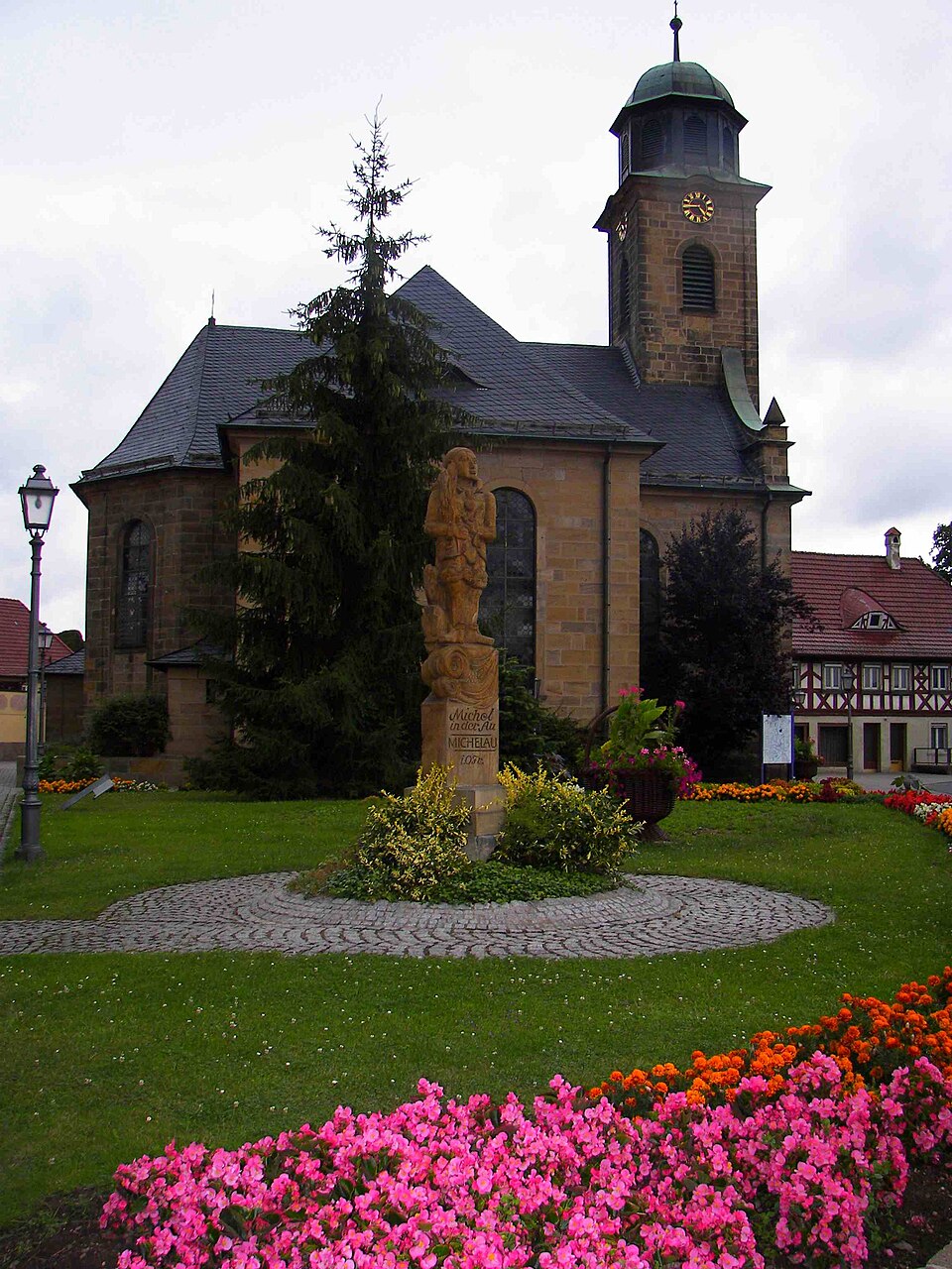 Terrassendach-Fachbetriebe in Michelau: Kirche – Foto: Benreis Terrassendach-Fachbetriebe in Michelau: Kirche