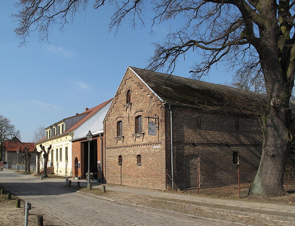 Terrassendach-Fachbetriebe in Michendorf: Wildenbruch Gasthof – Foto: Lienhard Schulz Terrassendach-Fachbetriebe in Michendorf: Wildenbruch Gasthof