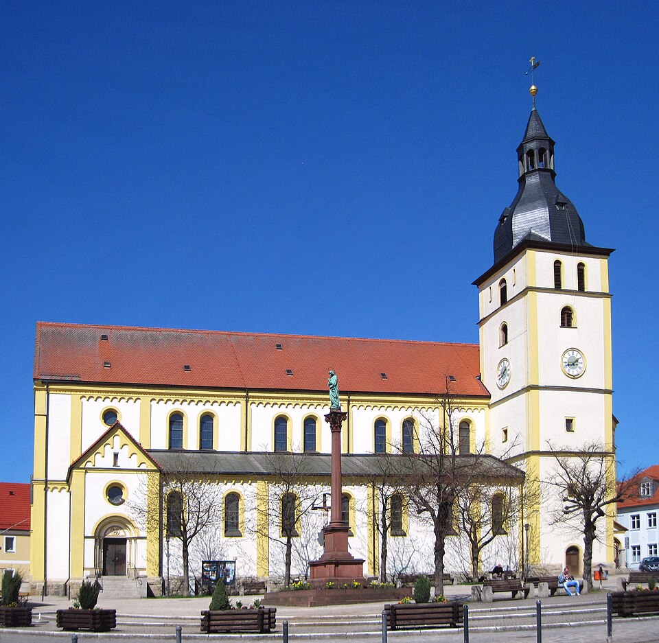 Terrassendach-Fachbetriebe in Mitterteich: Röm-kath Pfarrkirche St. Jakob von Turm – Foto: Wolfgang Pehlemann Terrassendach-Fachbetriebe in Mitterteich: Röm-kath Pfarrkirche St. Jakob von Turm