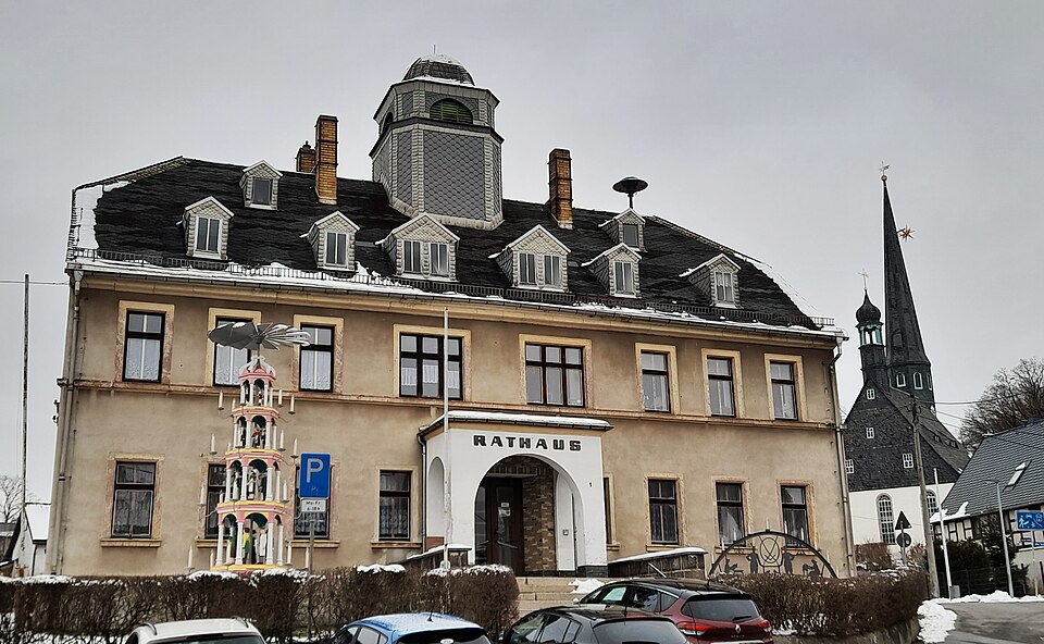 Terrassendach-Fachbetriebe in Mülsen: Rathaus – Foto: Aagnverglaser Terrassendach-Fachbetriebe in Mülsen: Rathaus