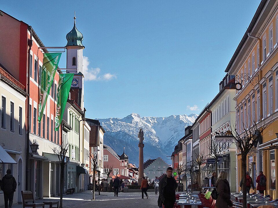Terrassendach-Fachbetriebe in Murnau am Staffelsee: Stadtansicht – Foto: ErwinMeier Terrassendach-Fachbetriebe in Murnau am Staffelsee: Stadtansicht