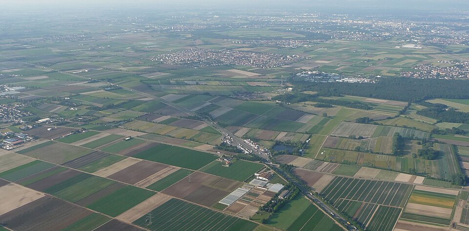 Terrassendach-Fachbetriebe in Mutterstadt: Stadtansicht – Foto: Immanuel Giel Terrassendach-Fachbetriebe in Mutterstadt: Stadtansicht