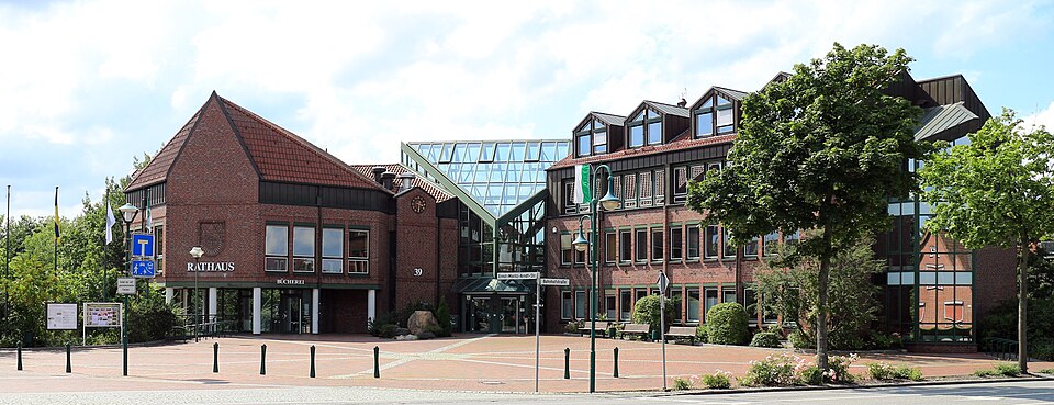 Terrassendach-Fachbetriebe in Neu Wulmstorf: Rathaus