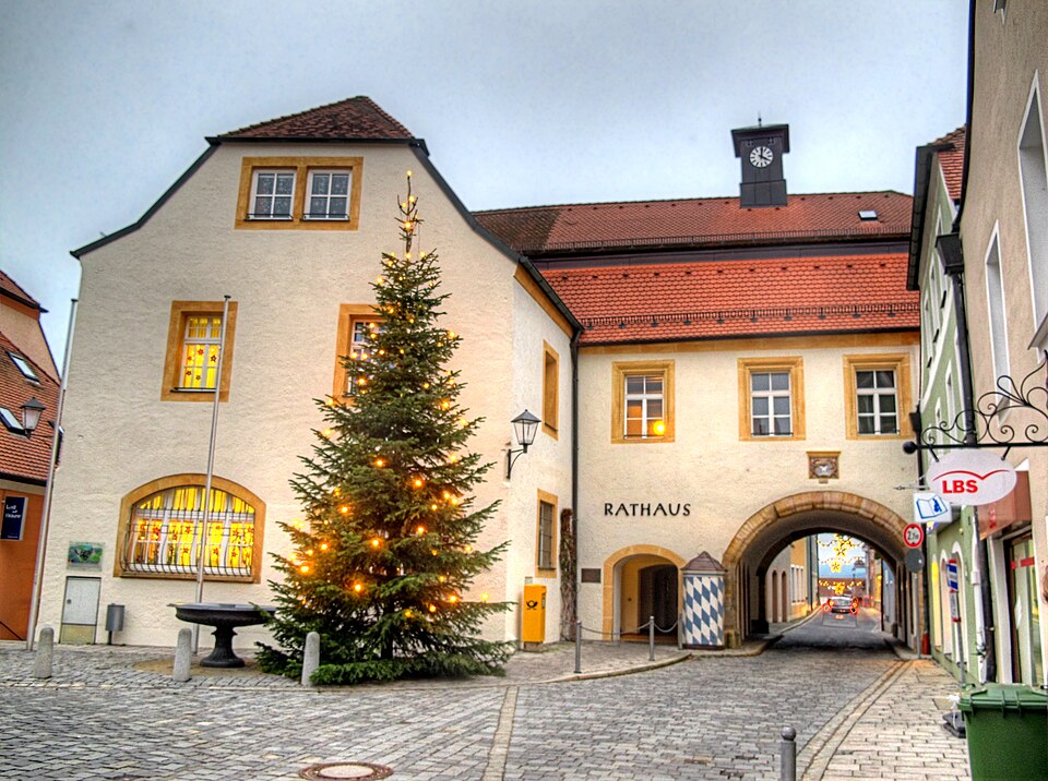 Terrassendach-Fachbetriebe in Neunburg vorm Wald: Rathaus