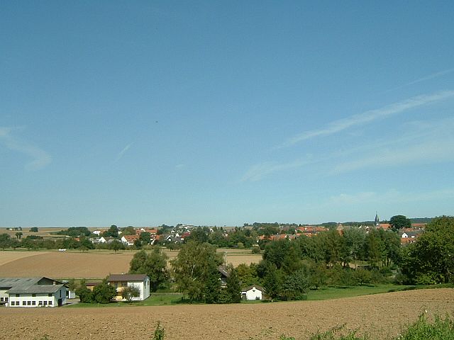 Terrassendach-Fachbetriebe in Nidderau: Stadtansicht – Foto: Peng 14:31, 10 September 2006 Terrassendach-Fachbetriebe in Nidderau: Stadtansicht