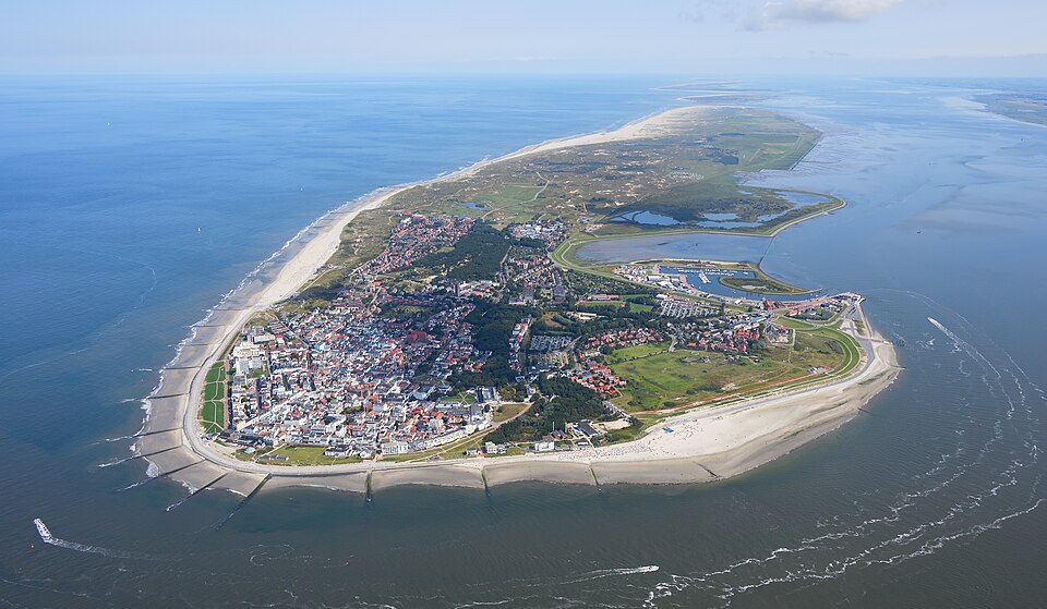 Terrassendach-Fachbetriebe in Norderney: Stadtansicht – Foto: Carsten Steger Terrassendach-Fachbetriebe in Norderney: Stadtansicht